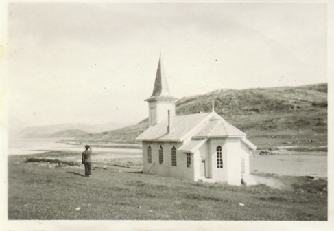 Kvalsund kirke 1945 - Klikk for stort bilde